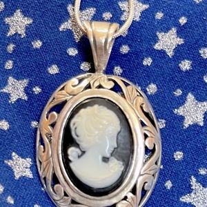 FIRM$ 925 silver vintage cameo necklace